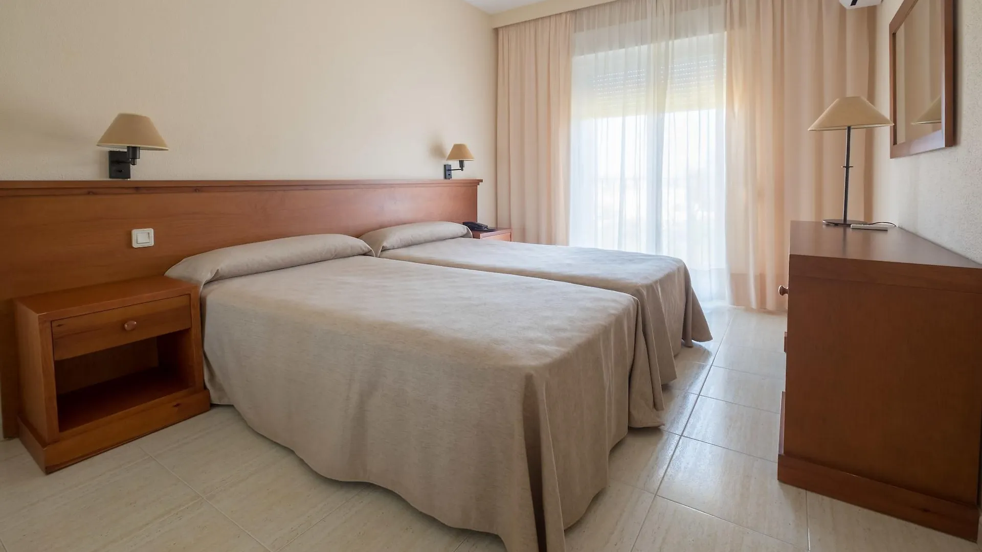 Aparthotel Las Dunas Chiclana de la Frontera